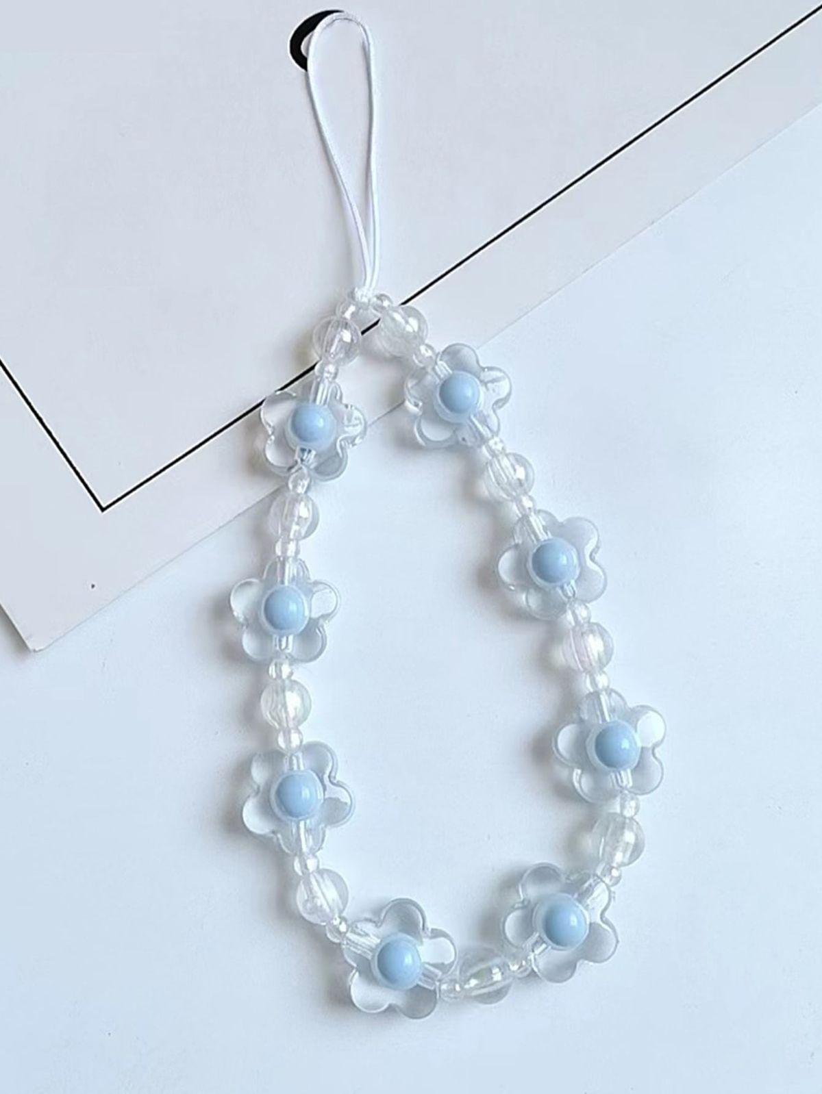 Cute Daisy Beaded Phone Charm Strap – Transparent Floral Mobile Charm with Blue Flower Beads