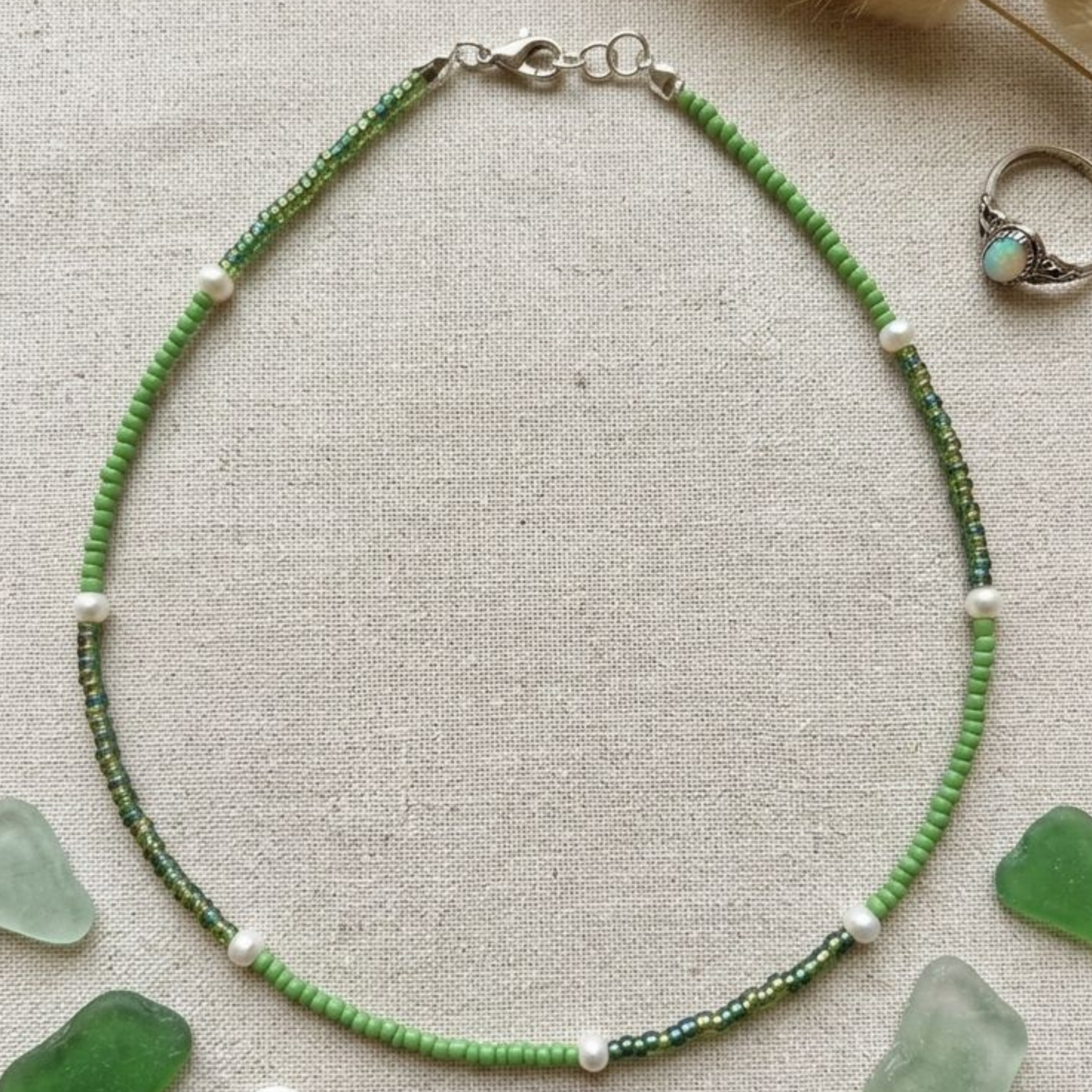 Handmade Green Beaded Pearl Necklace – Minimal Nature-Inspired Choker