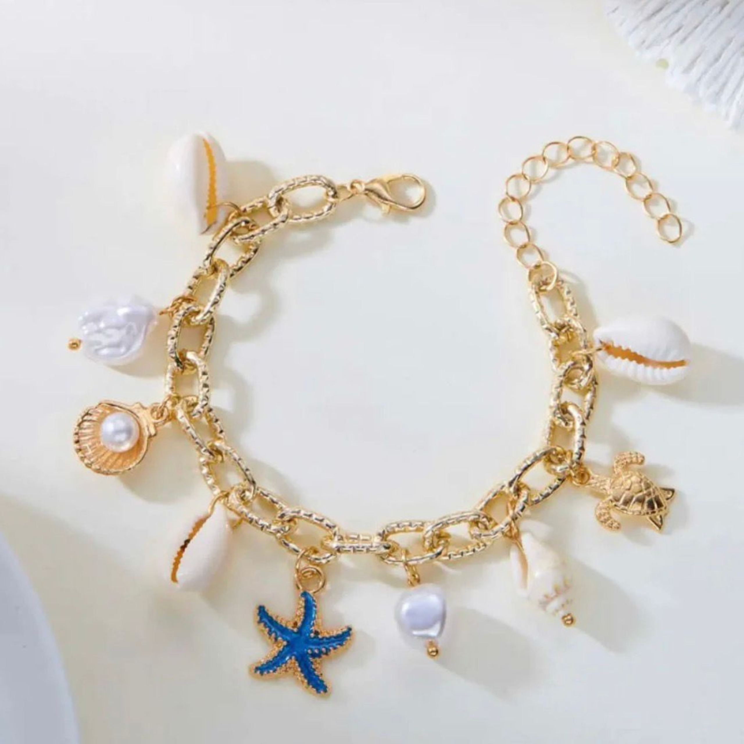 Ocean Charm Gold Bracelet – Seashell & Starfish Beach Style Bracelet